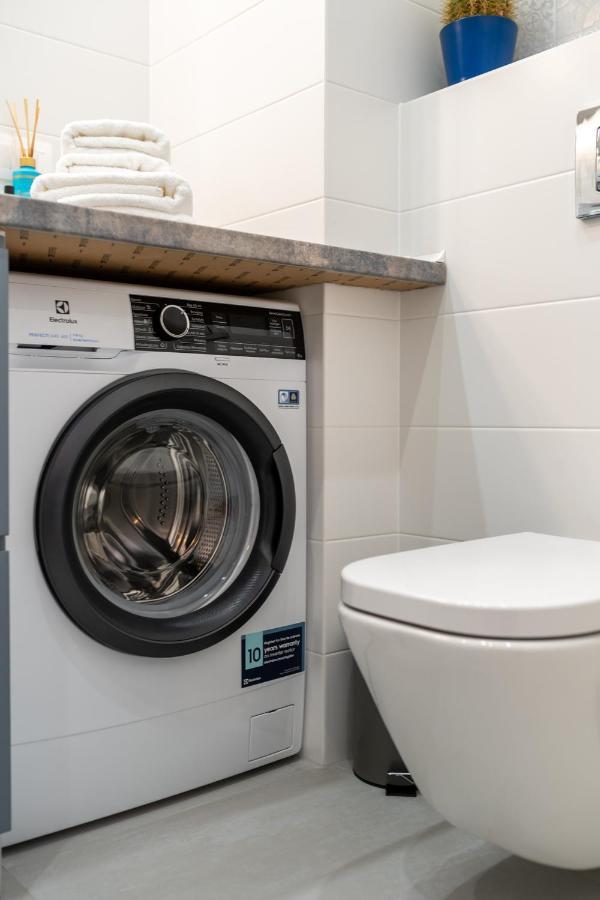 Lotte Apartment - Parking Podziemny, Osiedle Strzezone Gliwice Ngoại thất bức ảnh