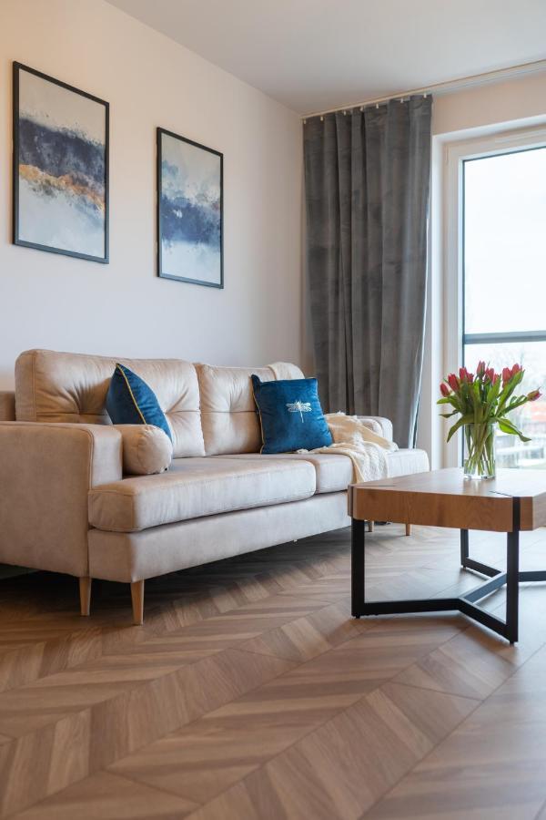 Lotte Apartment - Parking Podziemny, Osiedle Strzezone Gliwice Ngoại thất bức ảnh