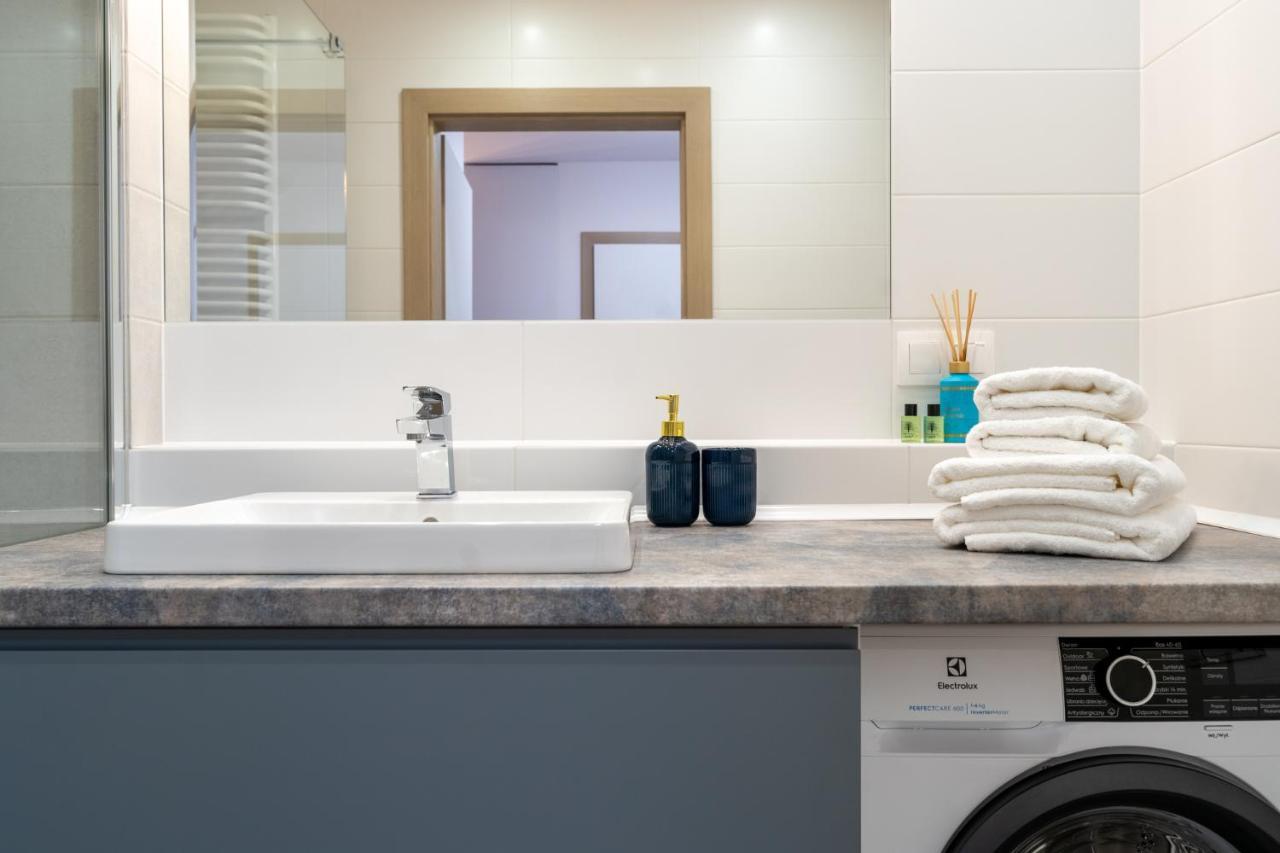 Lotte Apartment - Parking Podziemny, Osiedle Strzezone Gliwice Ngoại thất bức ảnh